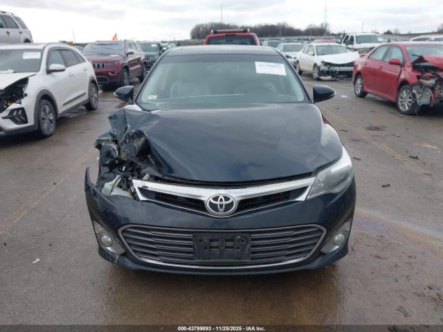 Toyota Avalon Limited Image 8