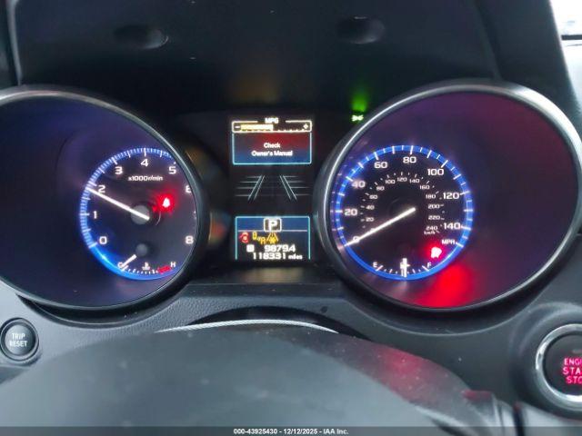 Subaru Legacy 2.5i Limited Image 2