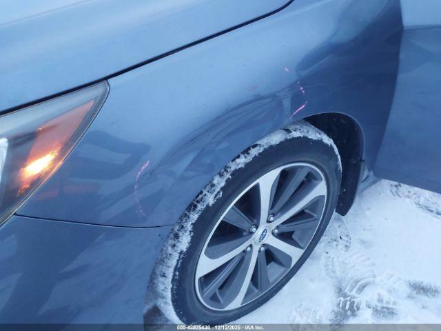 Subaru Legacy 2.5i Limited Image 16