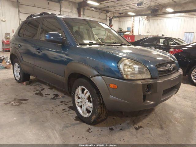  Salvage Hyundai TUCSON