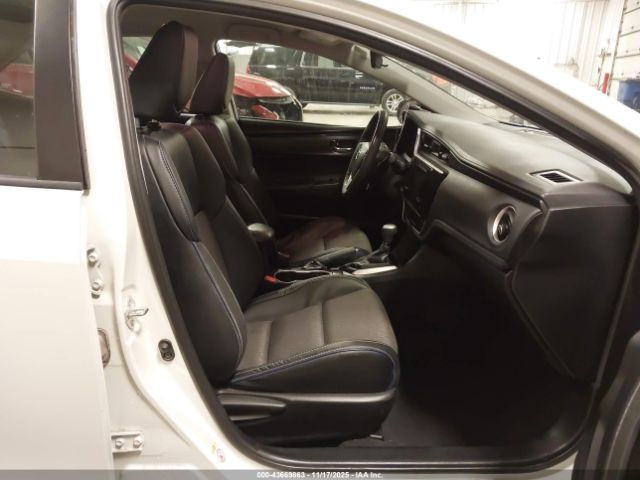 Toyota Corolla Se Image 3