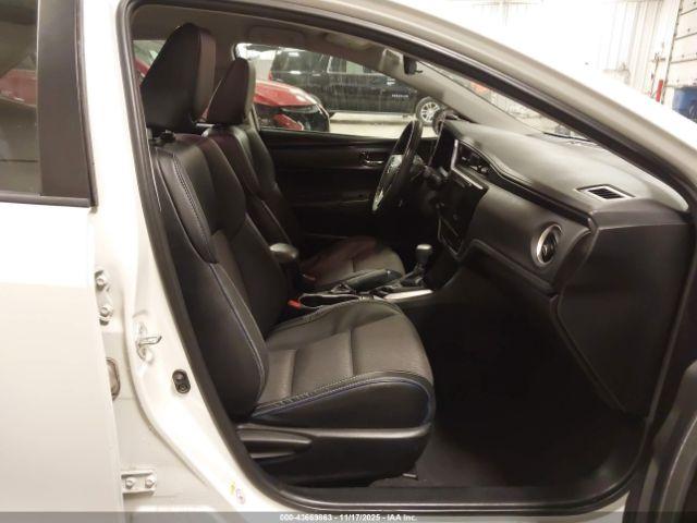 Toyota Corolla Se Image 3