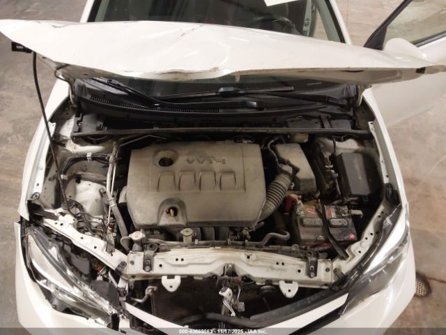 Toyota Corolla Se Image 7