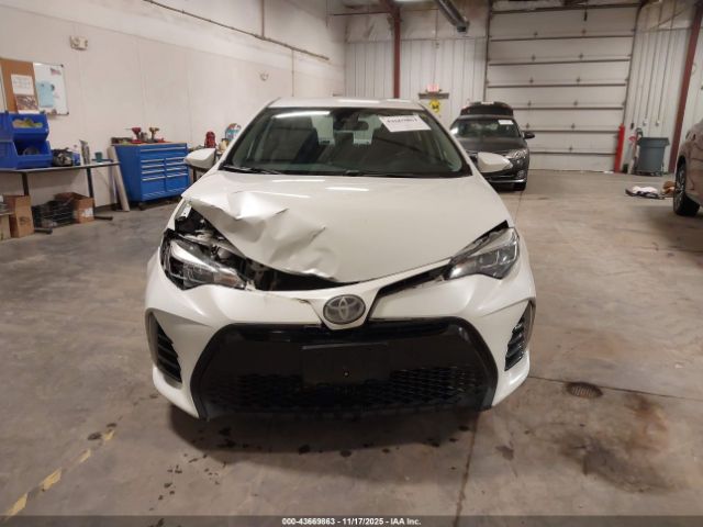 Toyota Corolla Se Image 14