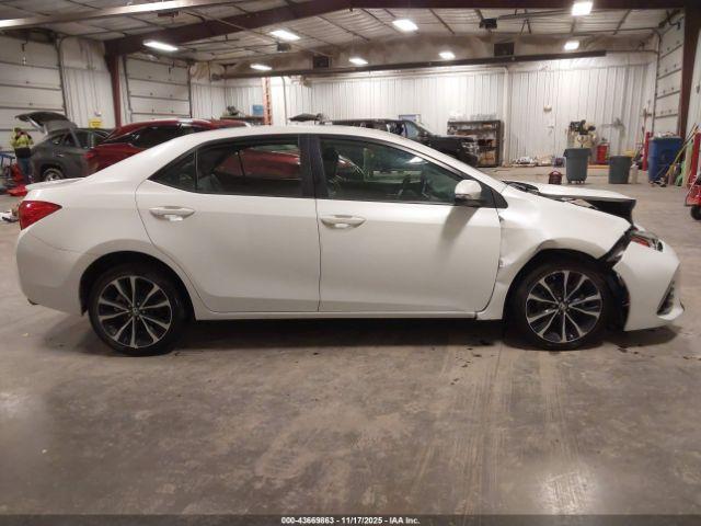 Toyota Corolla Se Image 8