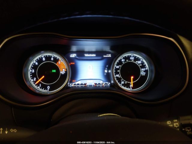 Jeep Cherokee Limited 4x4 Image 5