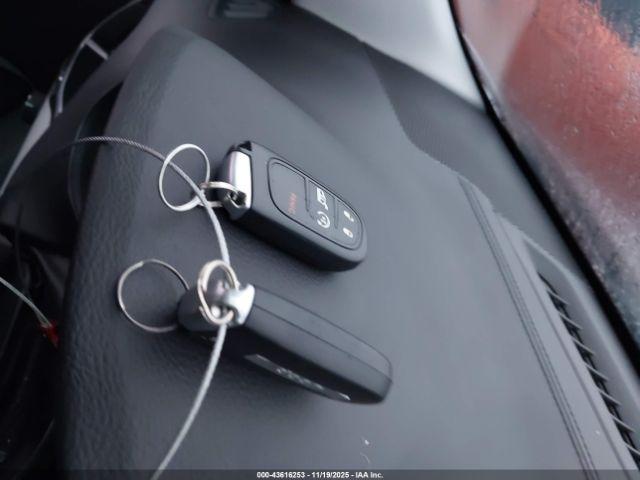 Jeep Cherokee Limited 4x4 Image 12