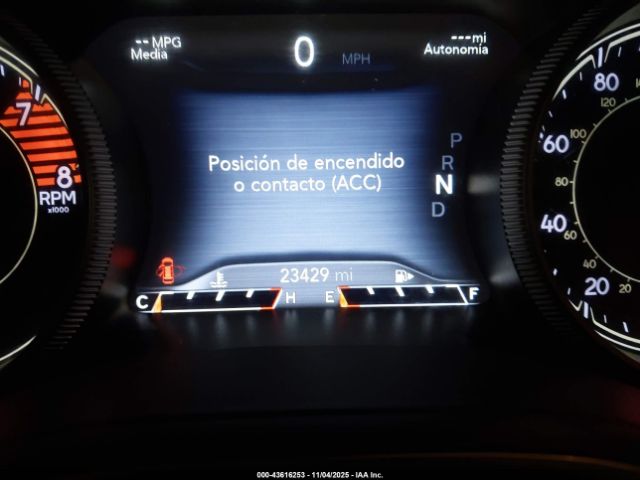 Jeep Cherokee Limited 4x4 Image 10