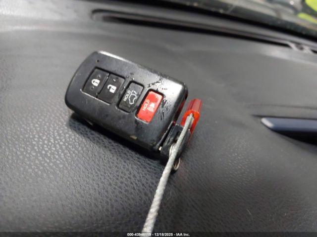 Toyota Highlander Xle Image 12