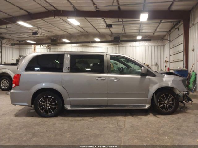 Dodge Grand Caravan Image 10
