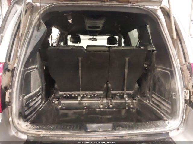 Dodge Grand Caravan Image 13