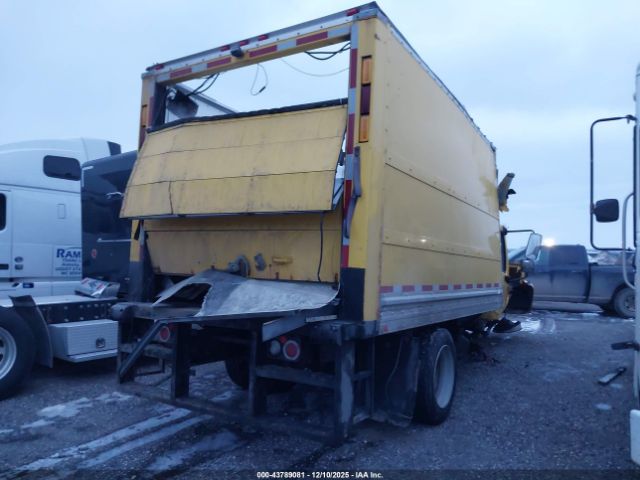 Freightliner M2 106 Image 6