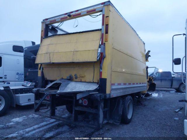 Freightliner M2 106 Image 6