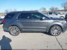 Ford Explorer Platinum Image 6