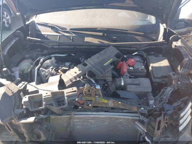 Nissan Kicks Sv Fwd Image 2