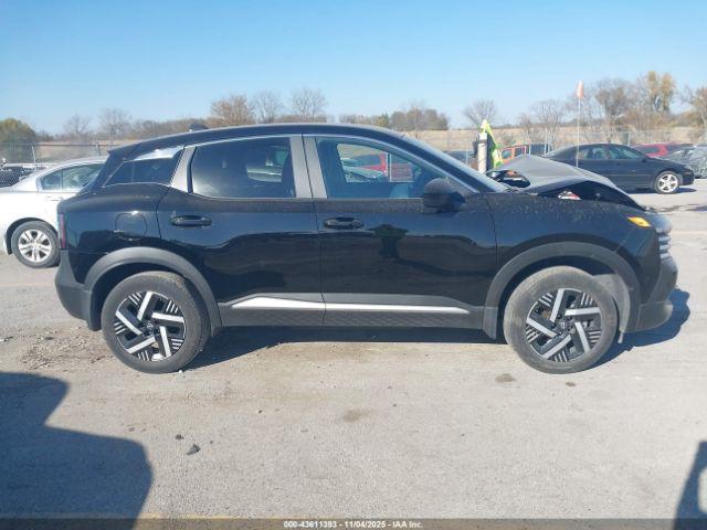 Nissan Kicks Sv Fwd Image 8