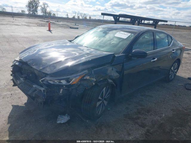 Nissan Altima Sl Fwd Image 3