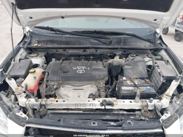 Toyota RAV4 Limited Image 8