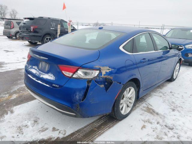 Chrysler 200 Limited Image 3