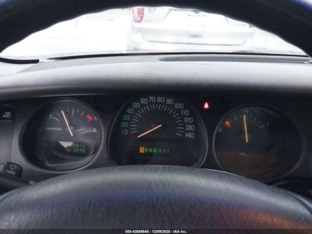 Buick LeSabre Custom Image 3