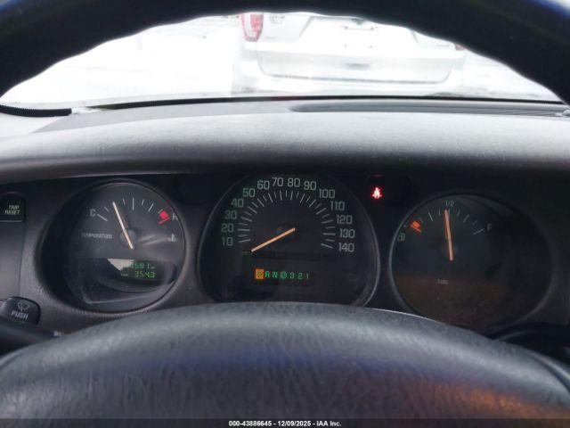 Buick LeSabre Custom Image 3