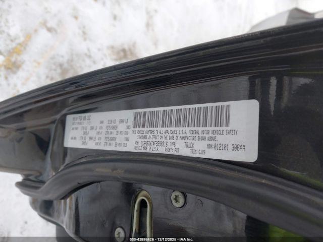 Ram 1500 Laramie Image 3