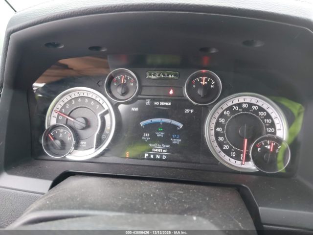 Ram 1500 Laramie Image 14