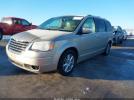Chrysler Town & Country Limited Image 6