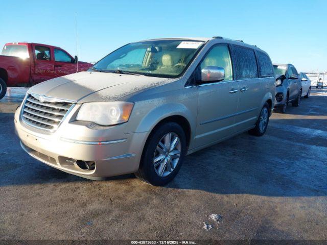 Chrysler Town & Country Limited Image 6