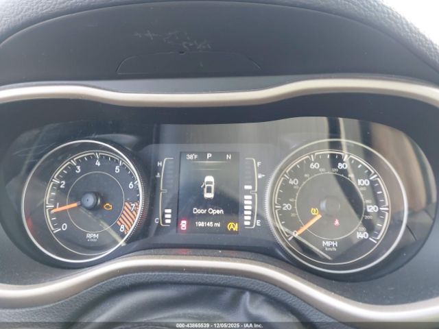 Jeep Cherokee Latitude Image 3