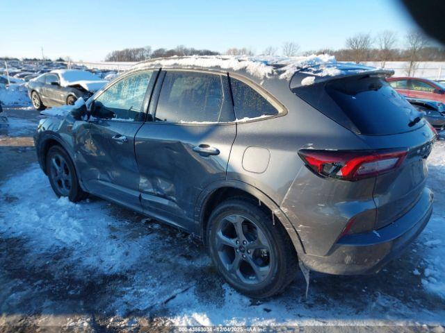 Ford Escape St-line Image 8