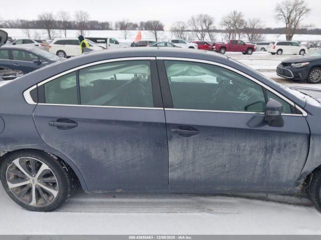 Subaru Legacy 2.5i Limited Image 11