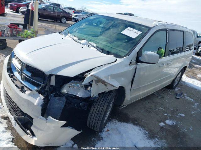 Dodge Grand Caravan Crew Image 13