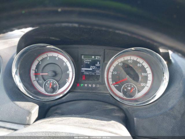 Dodge Grand Caravan Crew Image 7