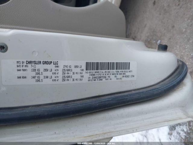 Dodge Grand Caravan Crew Image 12