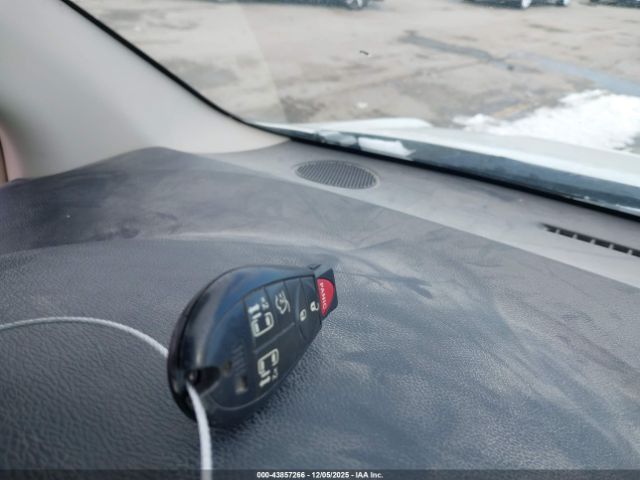 Dodge Grand Caravan Crew Image 15