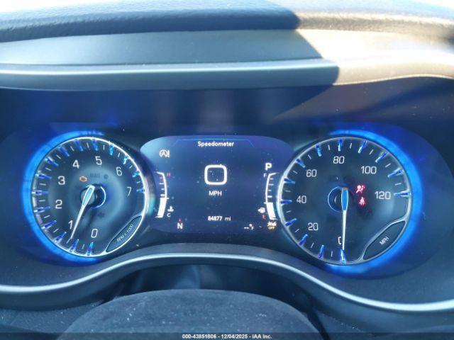 Chrysler Pacifica Touring L Awd Image 7