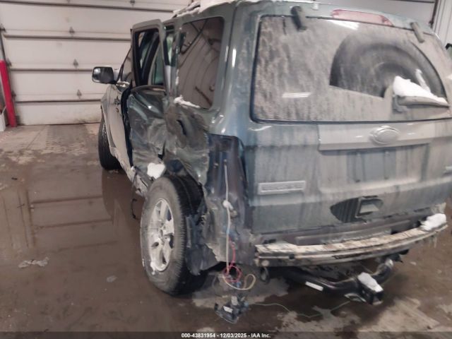 Ford Escape Limited Image 4