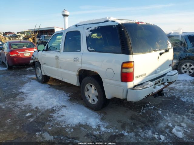 GMC Yukon Denali Image 7