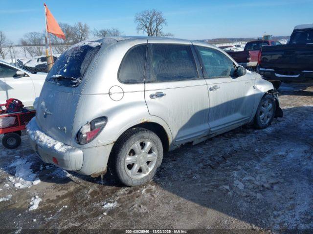 Chrysler PT Cruiser Touring Image 8