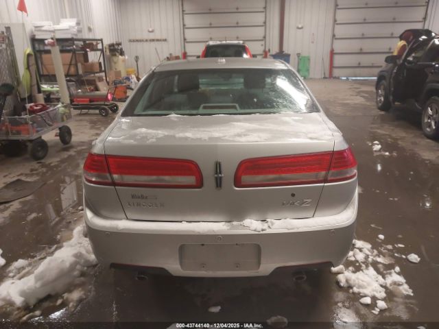 Lincoln MKZ Image 12