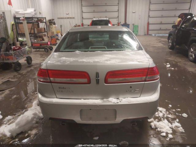 Lincoln MKZ Image 12