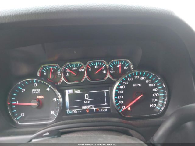 Chevrolet Suburban Ltz Image 11