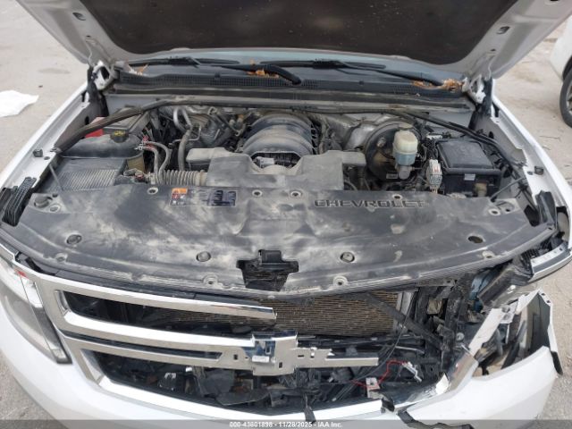 Chevrolet Suburban Ltz Image 8