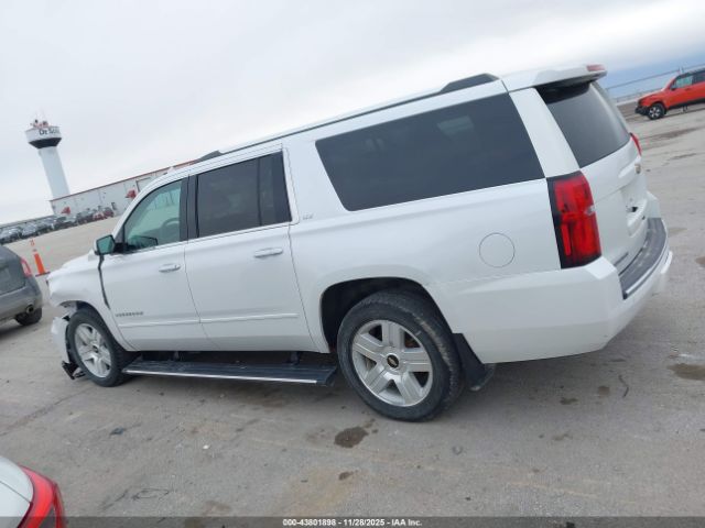 Chevrolet Suburban Ltz Image 12