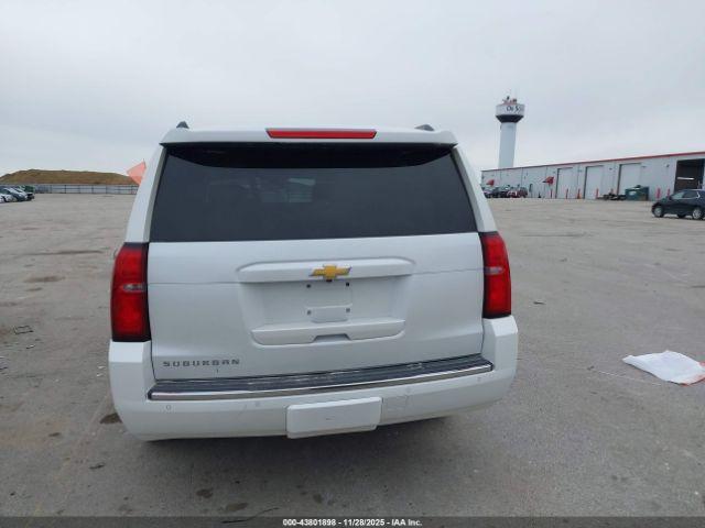 Chevrolet Suburban Ltz Image 20