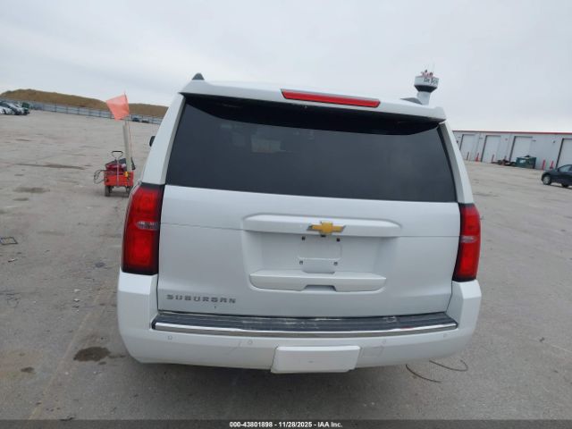 Chevrolet Suburban Ltz Image 19