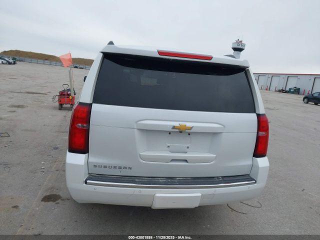 Chevrolet Suburban Ltz Image 19