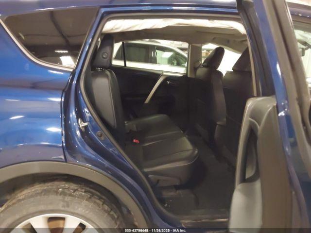 Toyota RAV4 Limited Image 9